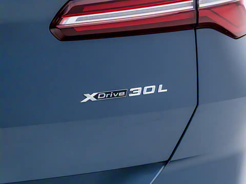 2025�� xDrive30L ������ M�˶���װ