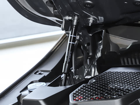 2025�� 525Li M�˶���װ