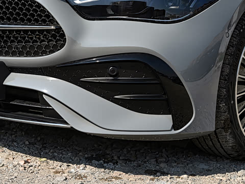 2025�� CLE 260 ������ܳ�