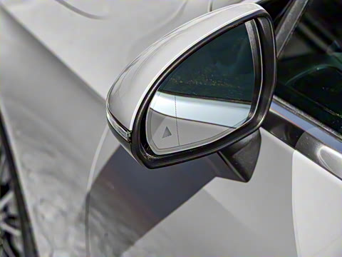 2025�� CLE 260 ������ܳ�