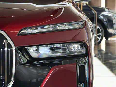 2023�� 740Li ������ M�˶���װ