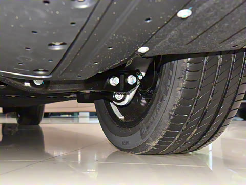 2025�� 825 Max��