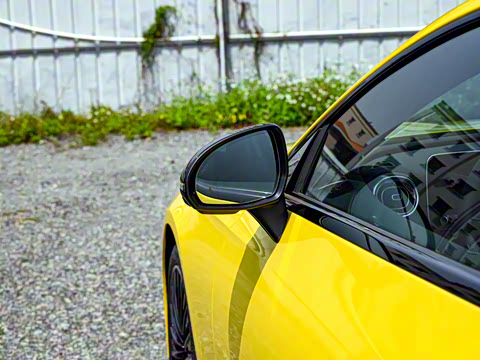 2025�� CLE 300 4MATIC �����ͽ��ܳ�