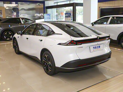 2025�� 230UltraǬ���Ǽ�ADS SE���̰�