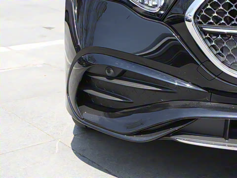 2025�� �Ŀ� E 300 L ʱ���˶���