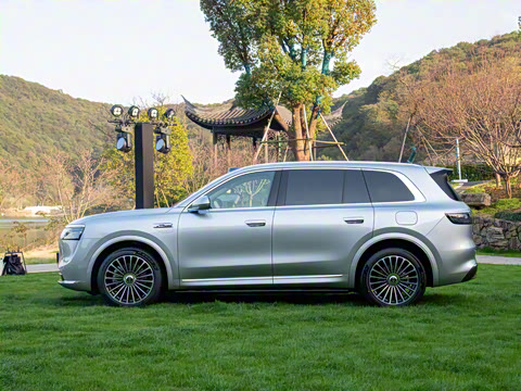 2025�� ���� Ultra�� 53.4kWh 5����