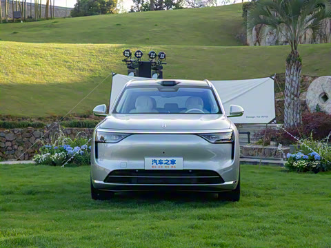 2025�� ���� Ultra�� 53.4kWh 5����