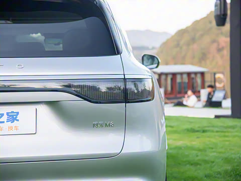 2025�� ���� Ultra�� 53.4kWh 5����