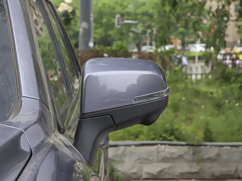 2025�� 2.0T�Զ�������Ӣ�� ����