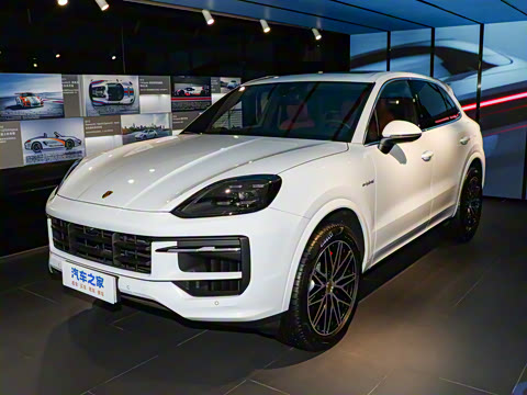 2025�� Cayenne S E-Hybrid 3.0T