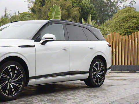 2025�� 680 ������������ Max