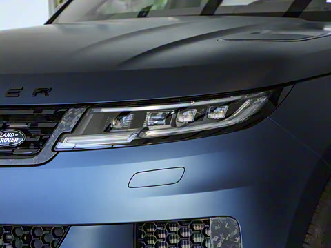 2025�� 4.4 V8 SV Edition Two