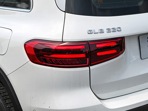 2025�� GLB 220 ������