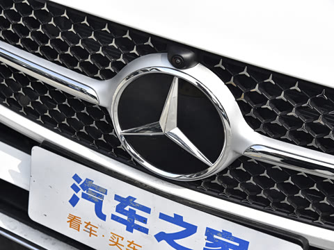 2025�� �Ŀ� C 260 L �˶���