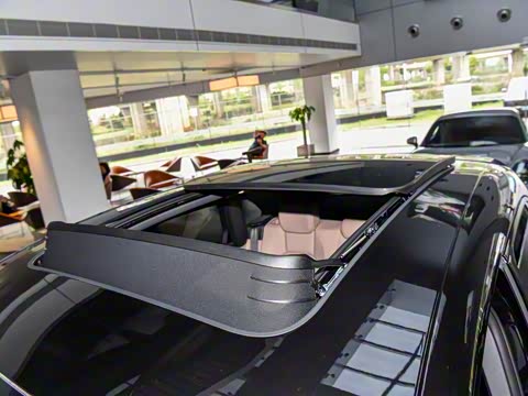 2025�� Macan 2.0T ���ΰ�