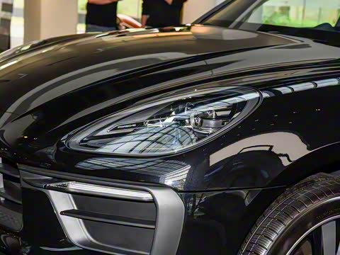 2025�� Macan 2.0T ���ΰ�