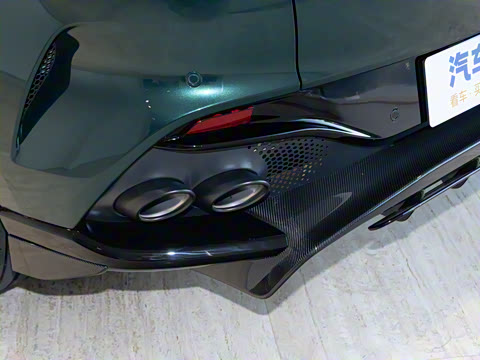 2025�� 4.0T V8 707