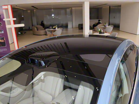 2025�� 705km Max