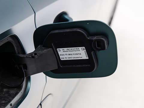 2025�� ̽��L 380TSI ��������