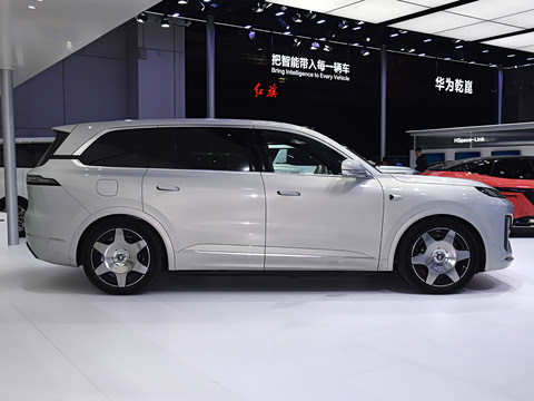 2025�� ����Ultra+ �߶���