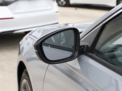 2025�� 260TURBO ��Ӣ��