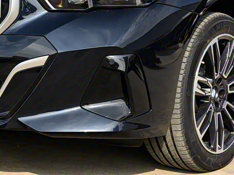 2025�� 530Li xDrive ������װ