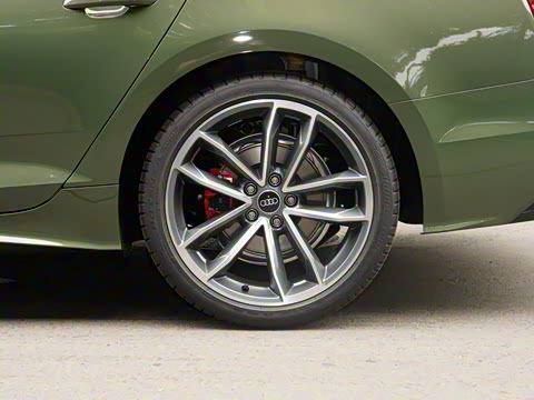 2025�� Sportback ��ذ� 40 TFSI quattro ����������