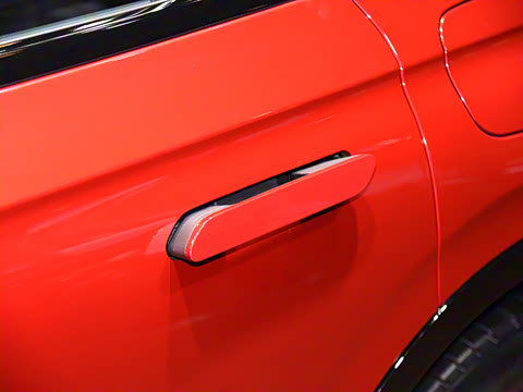 2025�� 2.0T ������������˹��