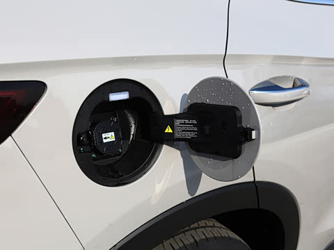 2025�� EV �Ǽݰ� 520km �����