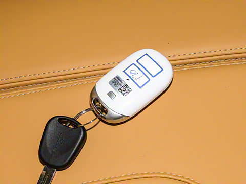 2025�� 210km ����Pro��