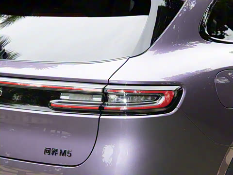 2025�� ����   Ultra ������