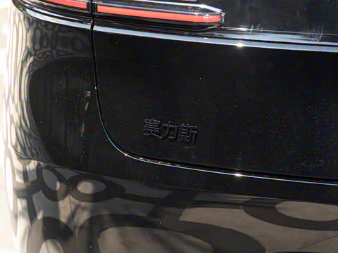 2025�� ����   Ultra ������