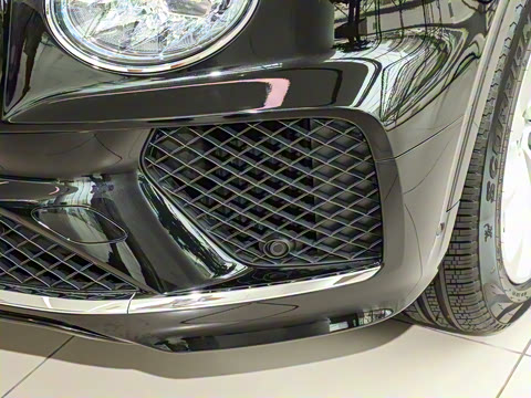 2026�� 4.0T V8 ������