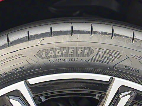 2025�� 225L M�˶���ҹ��װ