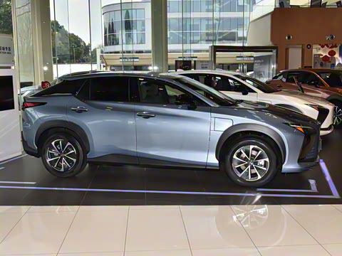 2023�� 300e ������ ���а�