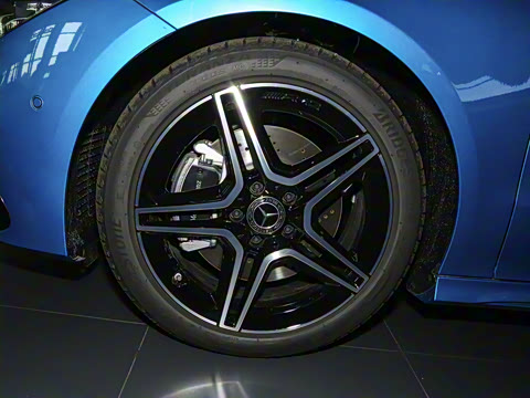 2024�� �Ŀ� CLA 220