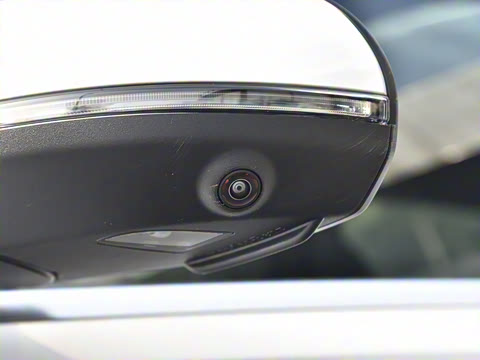 2025�� �Ŀ� C 350 eL