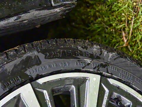 2025�� 2.0T �Զ���+