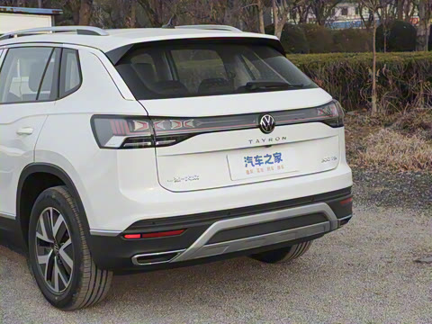 2025�� ������ 300TSI