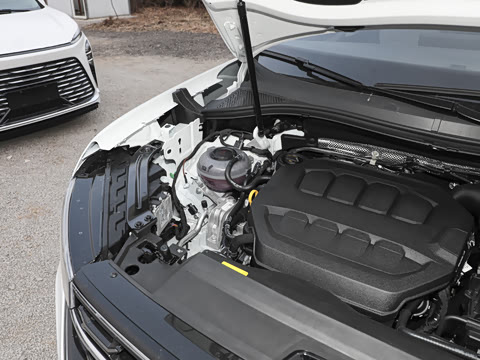 2025�� ������ 330TSI