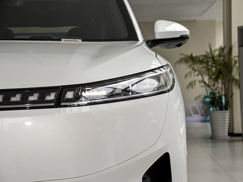 2025�� 210Max���Ȱ� 5��