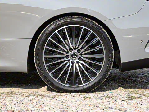 2025�� CLE 260 ���ܳ�