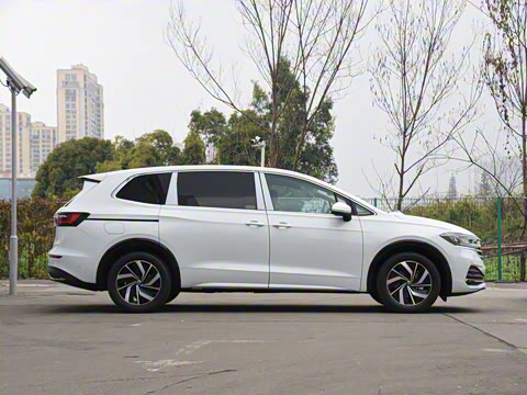 2024�� 330TSI ������