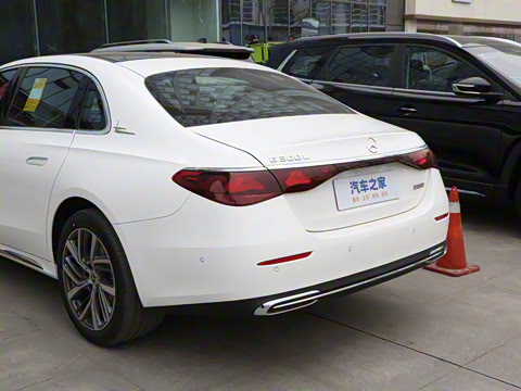 2025�� �Ŀ� E 300 L ʱ����