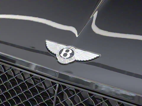 2024�� GT V8 Edition 8