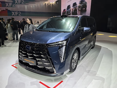 2025�� Ǭ��ϵ�� Ultra ͷ�Ȳ�