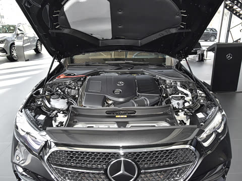 2025�� E 300 ʱ�����˶���