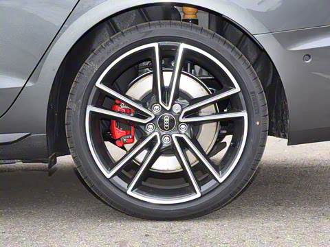 2025�� 200���������� 45 TFSI quattro ��ѡ������