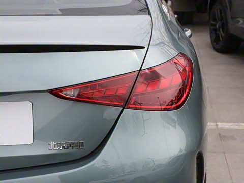 2025�� �Ŀ� C 260 L �ҹ�˶���