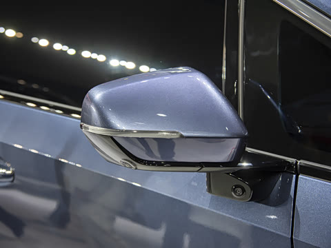 2025�� Ǭ��ϵ�� Ultra ͷ�Ȳ�